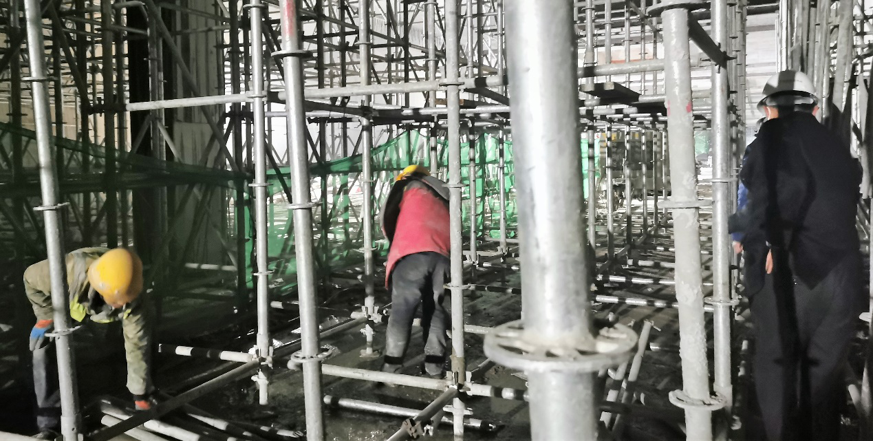 同济大学青岛校友参观青岛地铁4号线施工现场